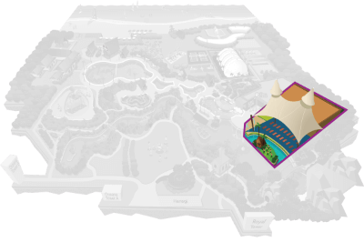 PICアンフィシアター位置